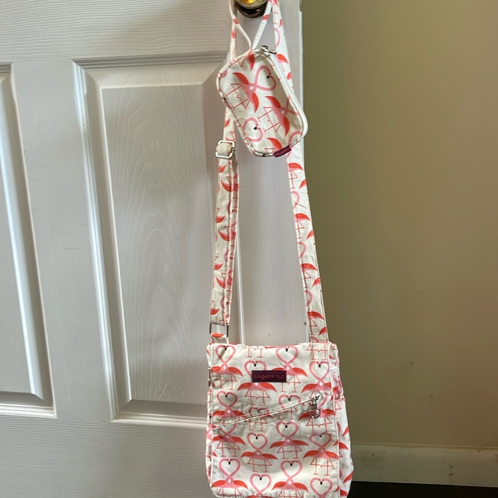 COPY - Bungalow 360 2 PIECE crossbody flamingo print bag with matching wristlet🦩